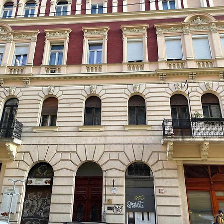 Bp-Est K39 Apartment Budapest Exterior photo